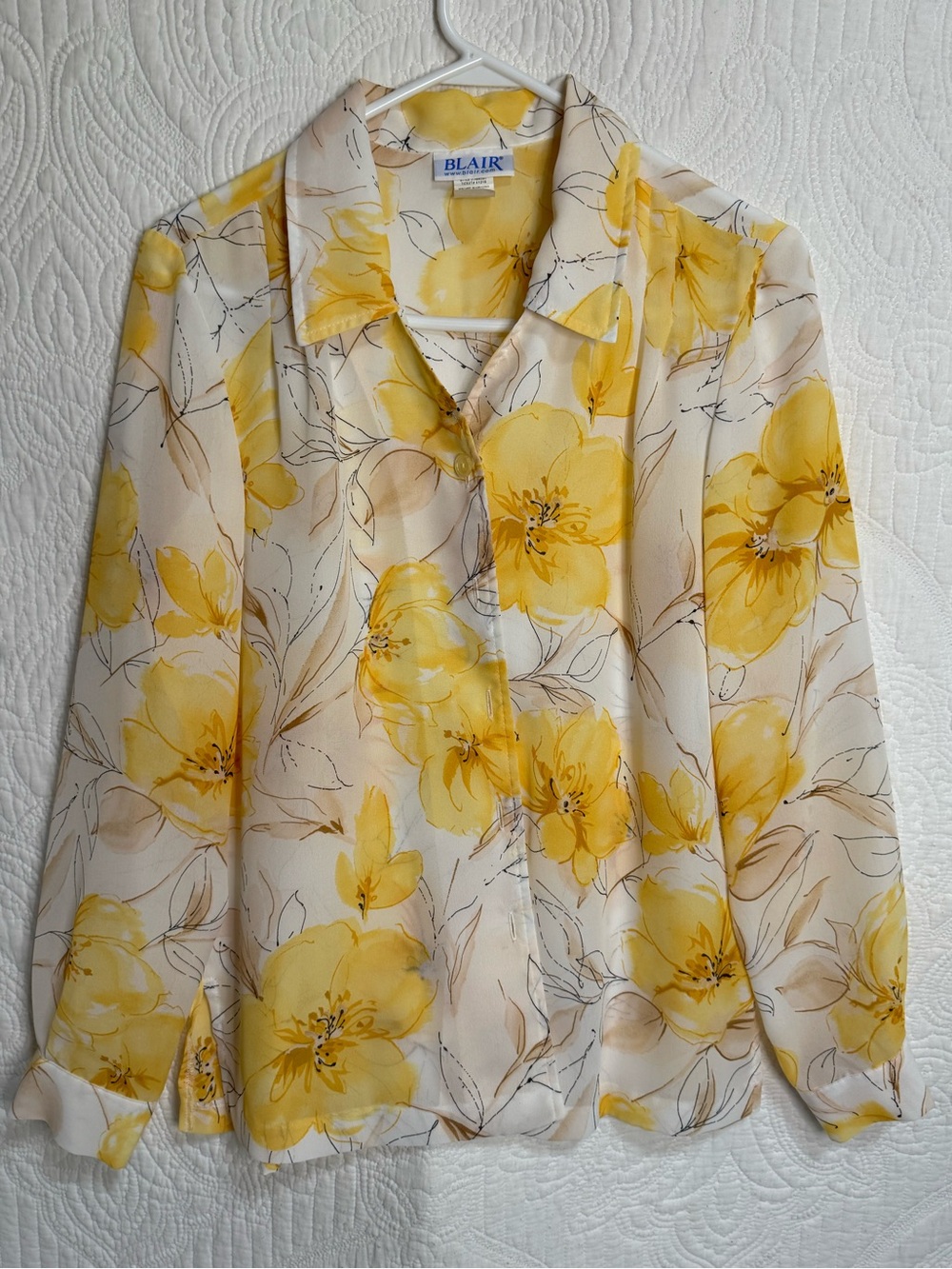 Blair Yellow Floral Button Down Blouse Long Sleeve 
Size Small